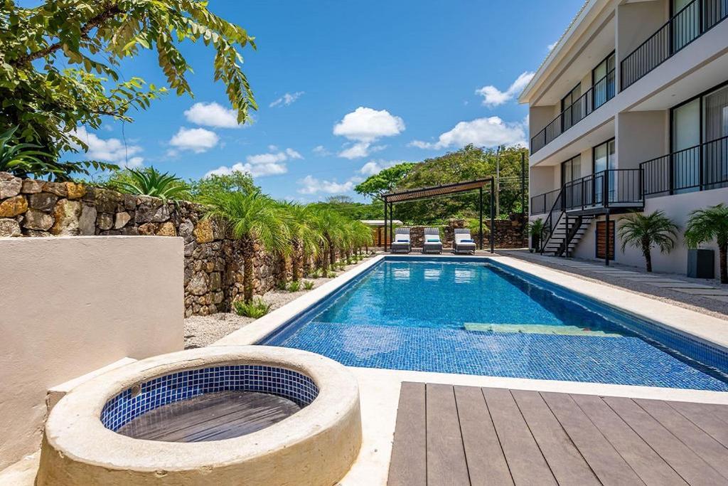 Tamarindo Beach, Prime Location, Fantastic Watersalt Pool & Cold Plunge, Family & Friends Luaran gambar