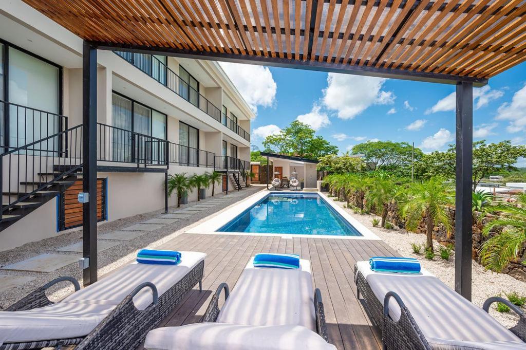 Tamarindo Beach, Prime Location, Fantastic Watersalt Pool & Cold Plunge, Family & Friends Luaran gambar